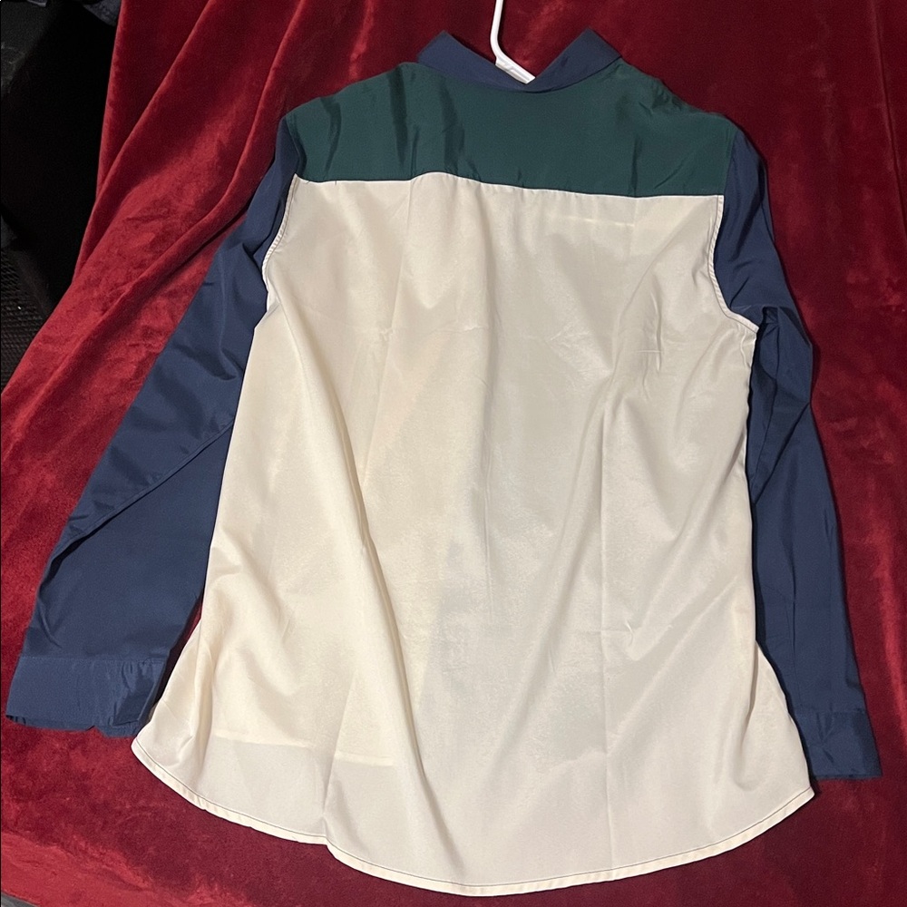 Colorblock Long Sleeve Button-Up Shirt - Picture 2 of 2